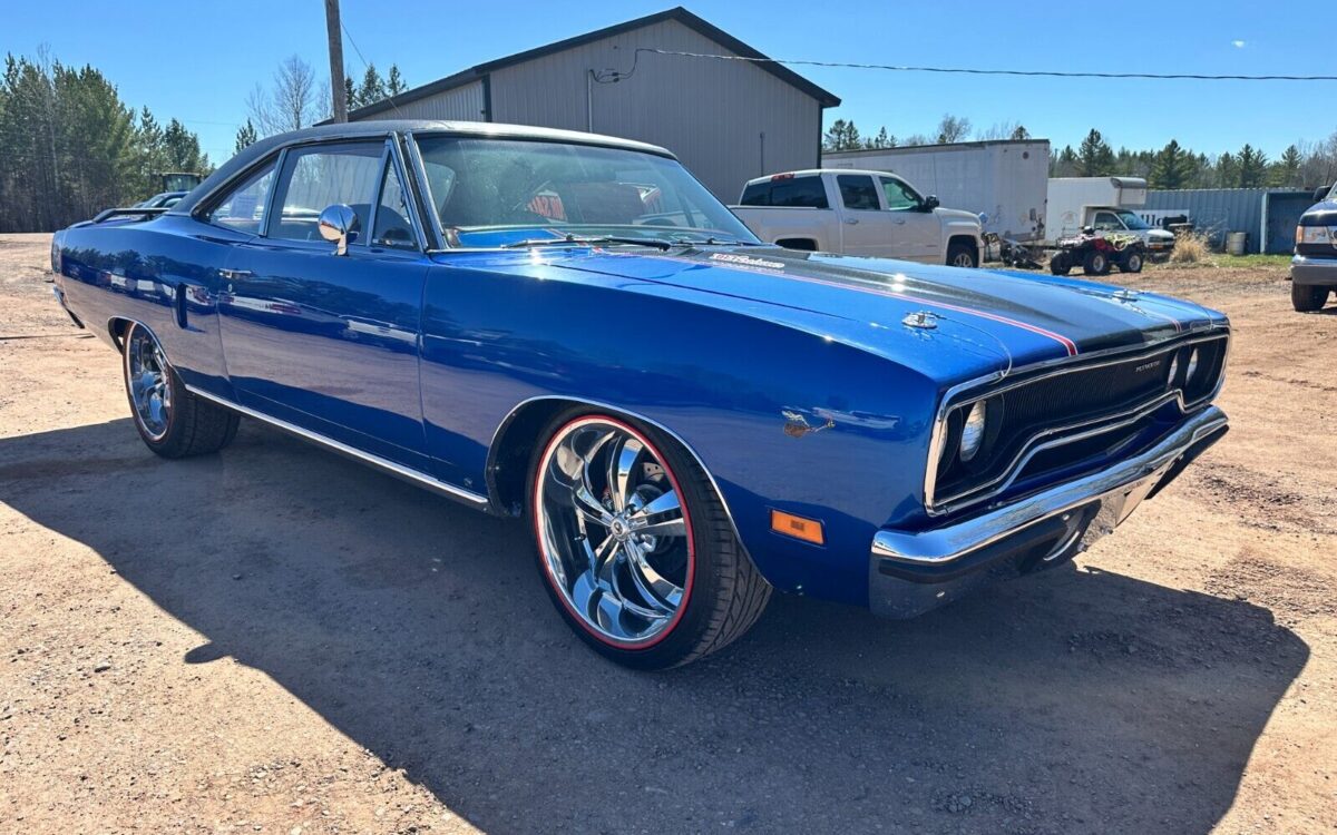 Plymouth-Road-Runner-1970-1