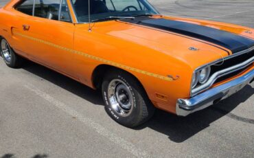 Plymouth-Road-runner-1970-21