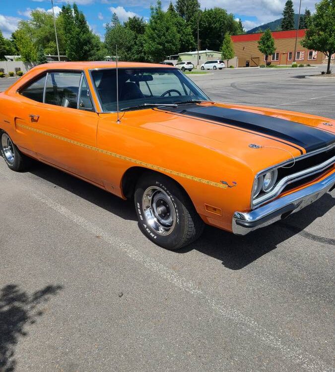 Plymouth-Road-runner-1970-21