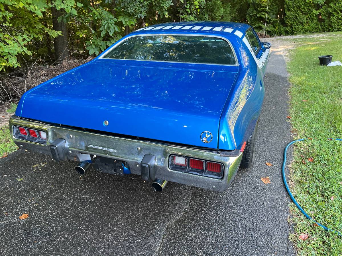 Plymouth-Roadrunner-1973-5