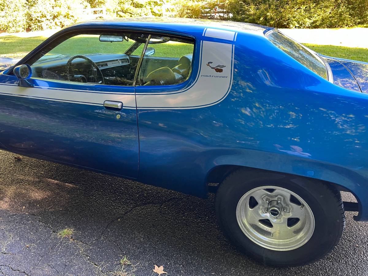 Plymouth-Roadrunner-1973-7