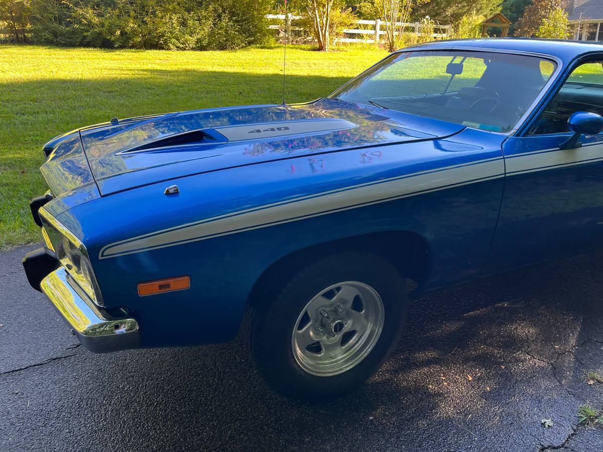 Plymouth-Roadrunner-1973-8