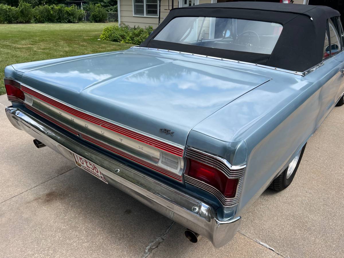 Plymouth-Satellite-1967-13