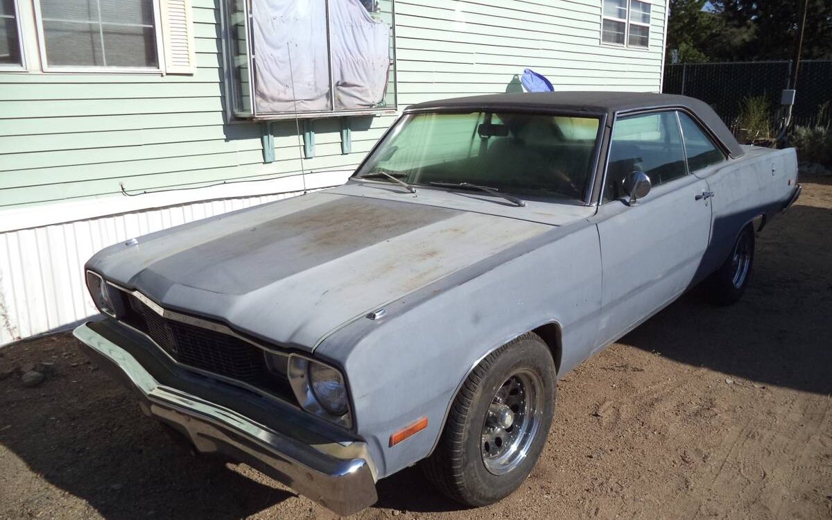 Plymouth-Scamp-1975