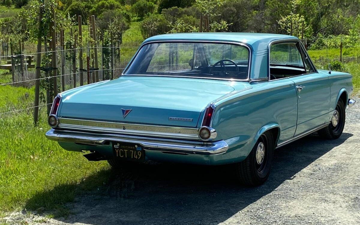 Plymouth-Valiant-signet-2-door-1965-14