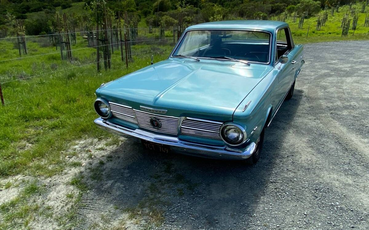 Plymouth-Valiant-signet-2-door-1965-22