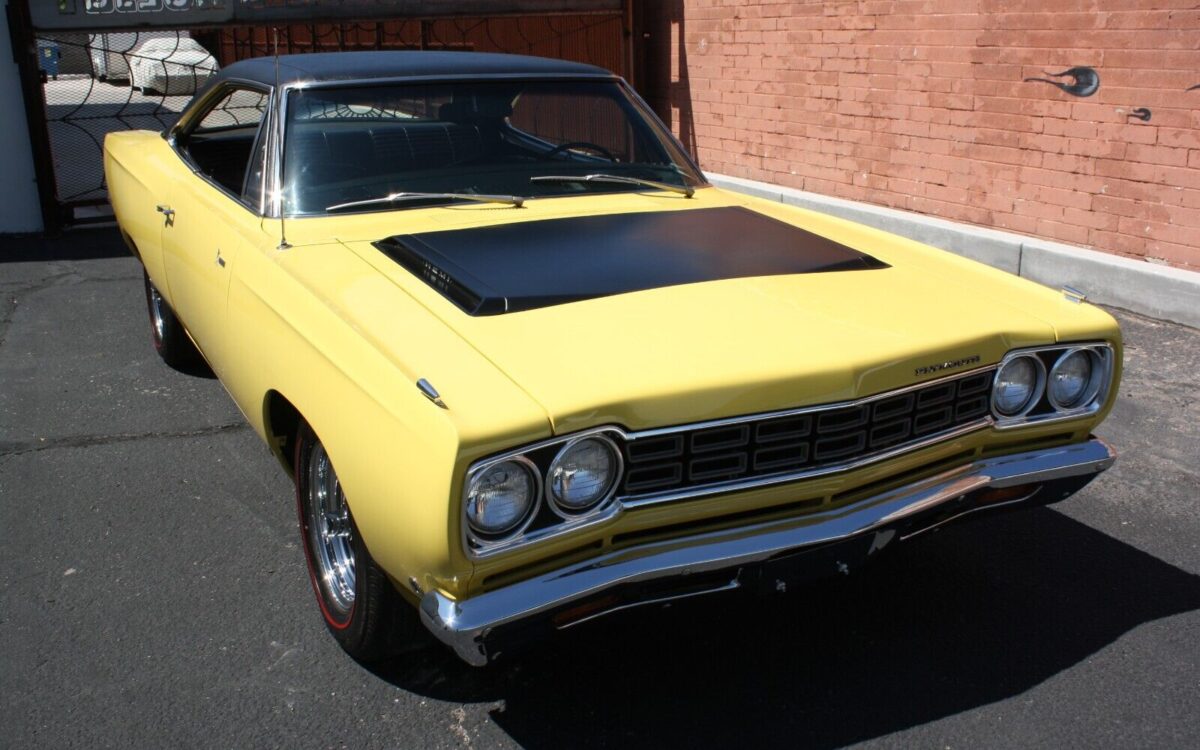 Plymouth-roadrunner-Coupe-1968-2