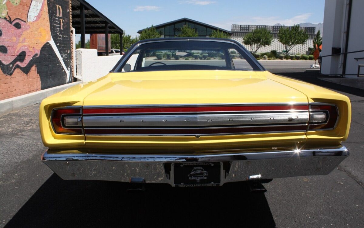 Plymouth-roadrunner-Coupe-1968-8