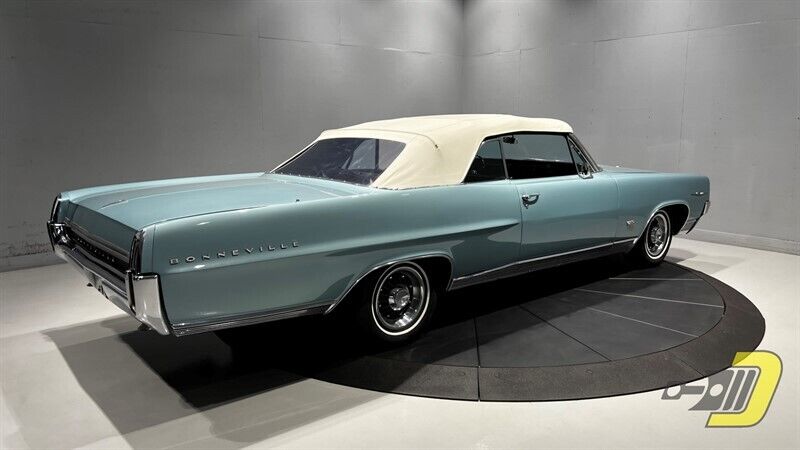 Pontiac-Bonneville-Cabriolet-1964-22