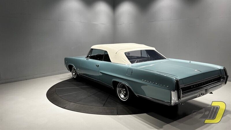 Pontiac-Bonneville-Cabriolet-1964-4