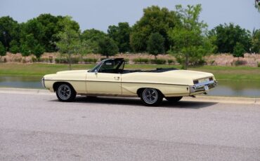 Pontiac-Catalina-Venture-1968-30