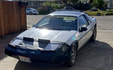 Pontiac-Fiero-se-1984-6