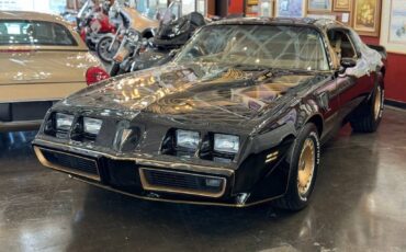 Pontiac-Firebird-1981-23