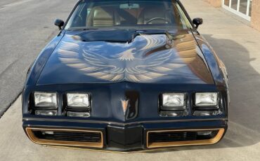 Pontiac-Firebird-1981-3