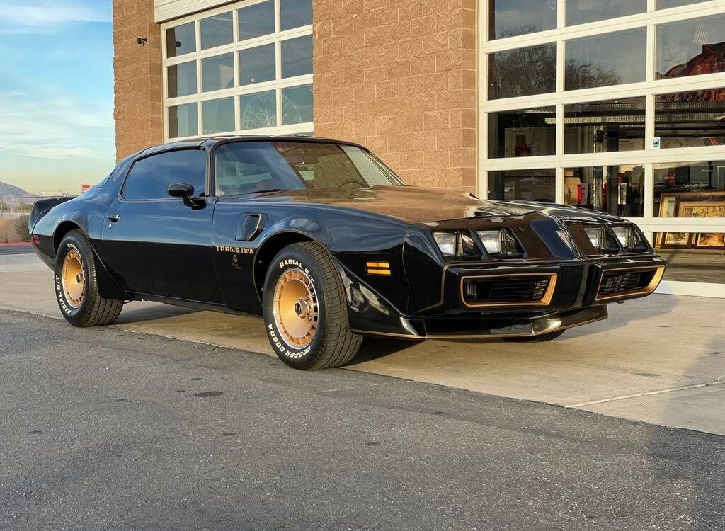 Pontiac-Firebird-1981-6