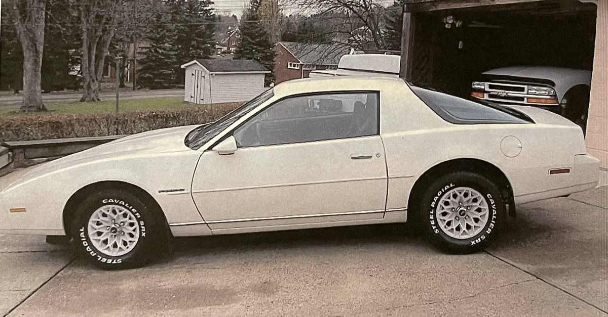 Pontiac-Firebird-1982-5