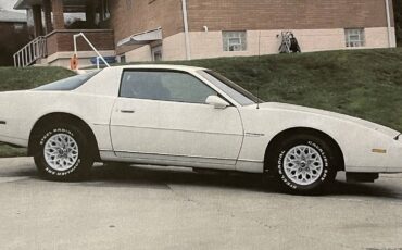 Pontiac-Firebird-1982-6