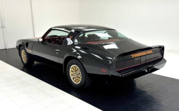 Pontiac-Firebird-Coupe-1979-3