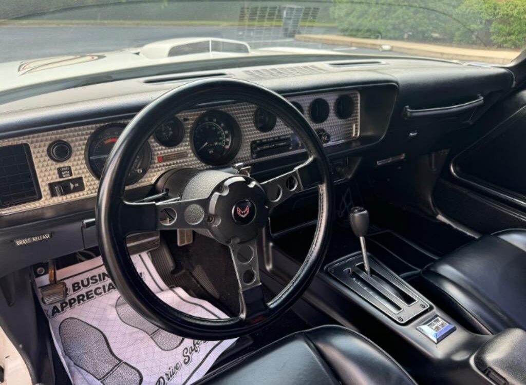 Pontiac-Firebird-x2019s-match-62k-documented-3-owner-original-1978-30