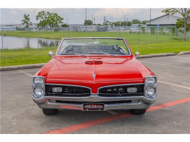 Pontiac-GTO-CONVERTIBLE-TRIBUTE-1967-1