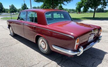 Rolls-Royce-Silver-Shadow-1966-11