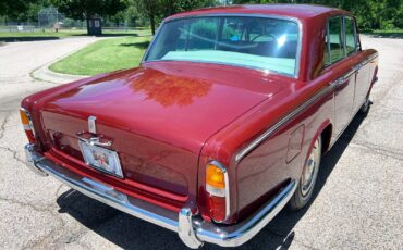 Rolls-Royce-Silver-Shadow-1966-14