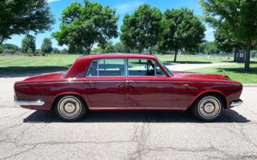 Rolls-Royce-Silver-Shadow-1966-17