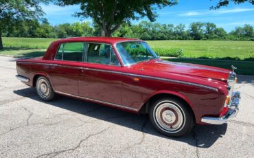 Rolls-Royce-Silver-Shadow-1966-18