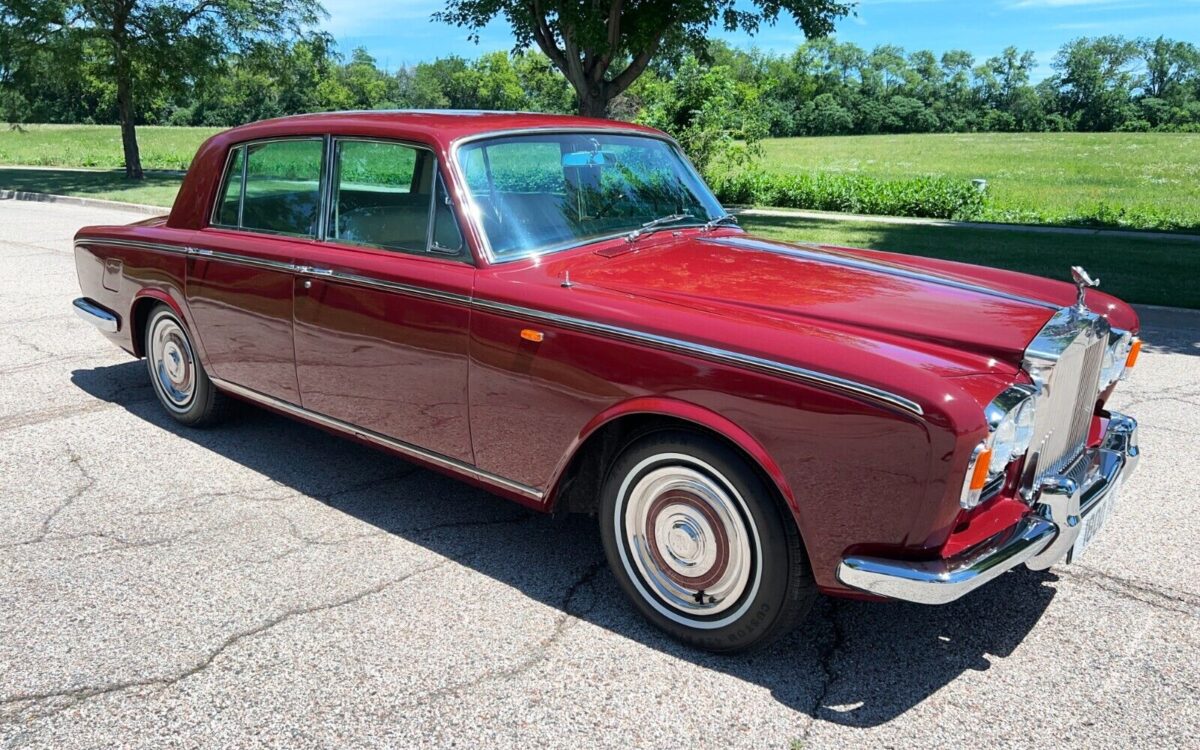 Rolls-Royce-Silver-Shadow-1966-2