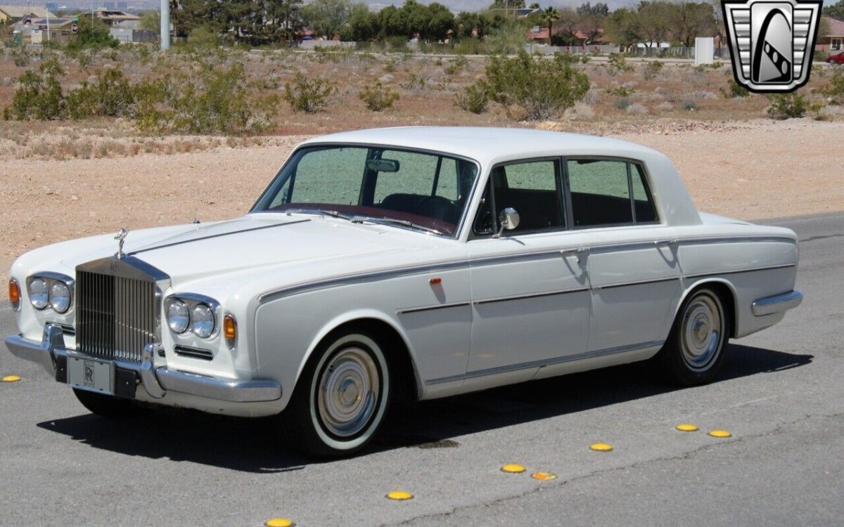 Rolls-Royce-Silver-Shadow-1966-4