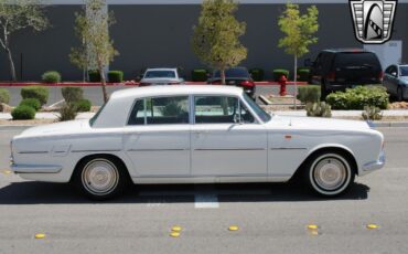 Rolls-Royce-Silver-Shadow-1966-9