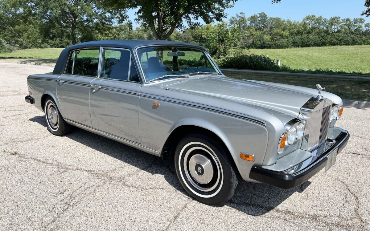 Rolls-Royce-Silver-Wraith-II-1977-18