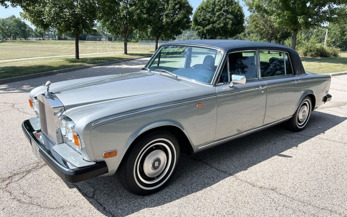 Rolls-Royce-Silver-Wraith-II-1977-8