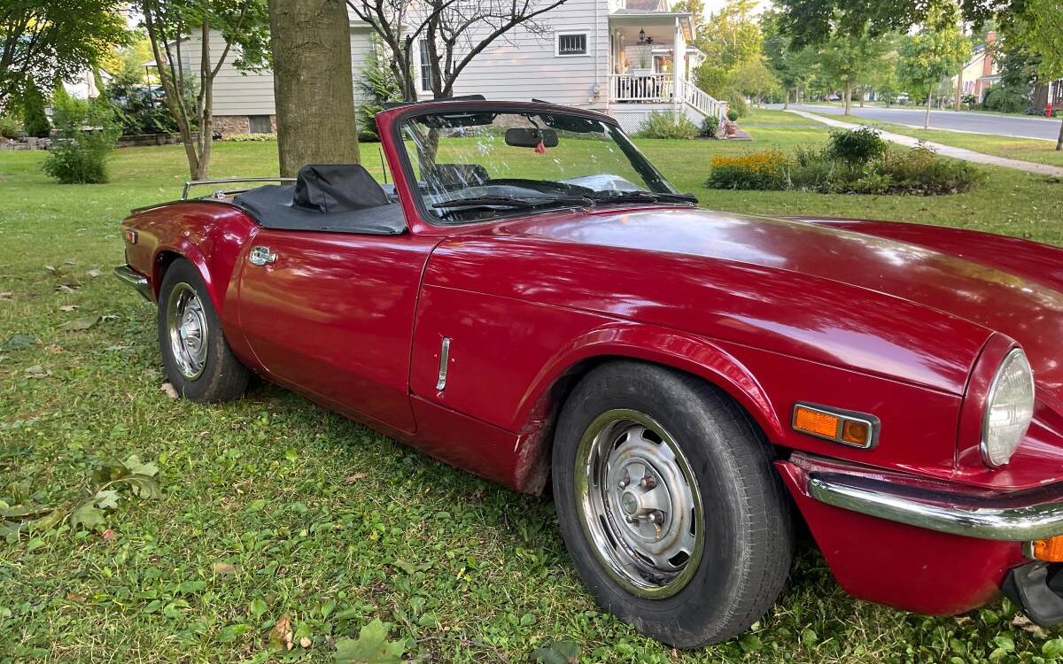 Triumph-Spitfire-1976