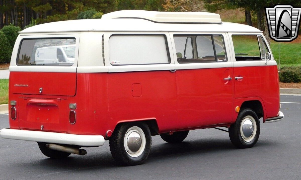 Volkswagen-BusVanagon-1968-5