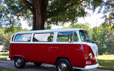 Volkswagen-BusVanagon-1971-2