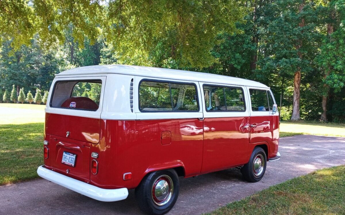 Volkswagen-BusVanagon-1971-5