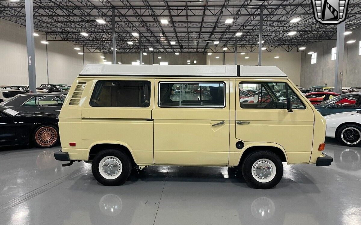 Volkswagen-BusVanagon-1981-5