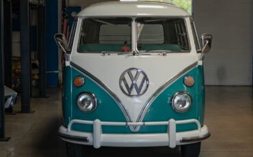 Volkswagen-Samba-21-Window-1967-12