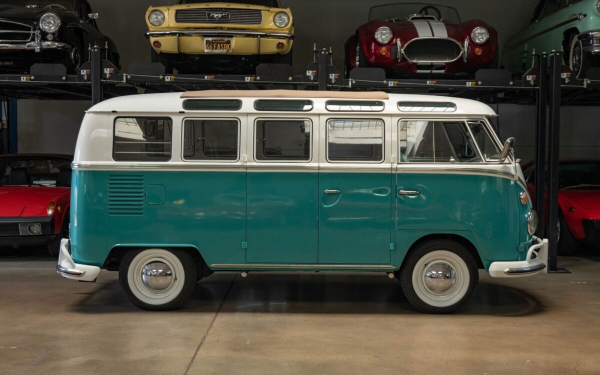 Volkswagen-Samba-21-Window-1967-2