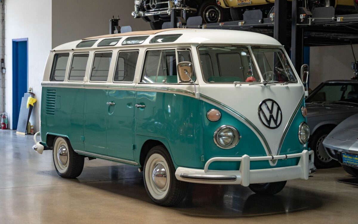 Volkswagen-Samba-21-Window-1967-9