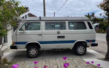 Volkswagen-Vanagon-westfalia-1984