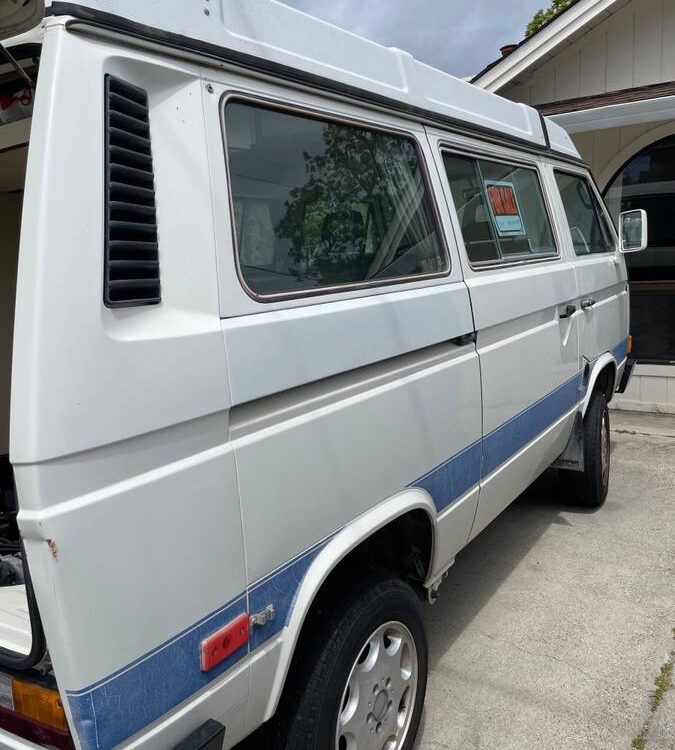 Volkswagen-Vanagon-westfalia-1984-5