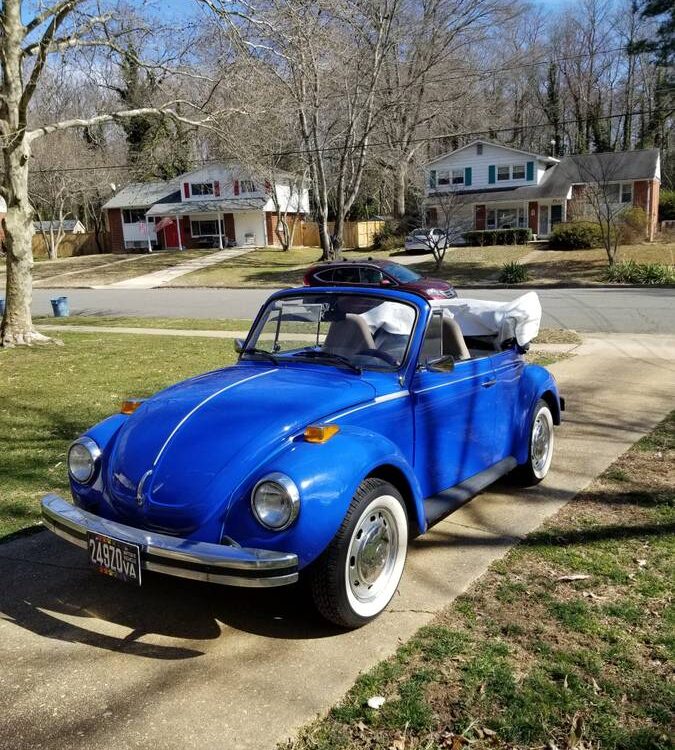 Volkswagen-Vw-super-beetle-convertible-1978