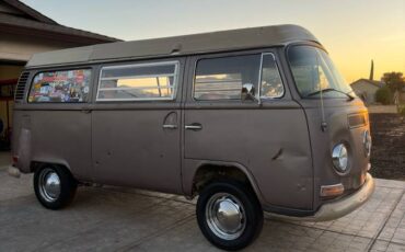 Volkswagen-Westfalia-1972-18