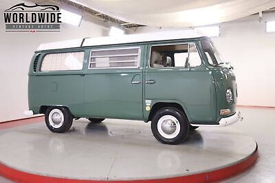 Volkswagen-Westfalia-Camper-1968-1