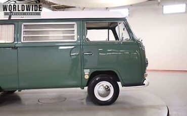 Volkswagen-Westfalia-Camper-1968-11