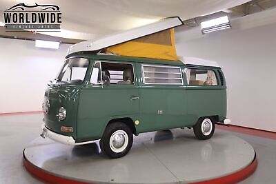 Volkswagen-Westfalia-Camper-1968-6