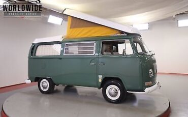 Volkswagen-Westfalia-Camper-1968-7