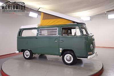 Volkswagen-Westfalia-Camper-1968-7